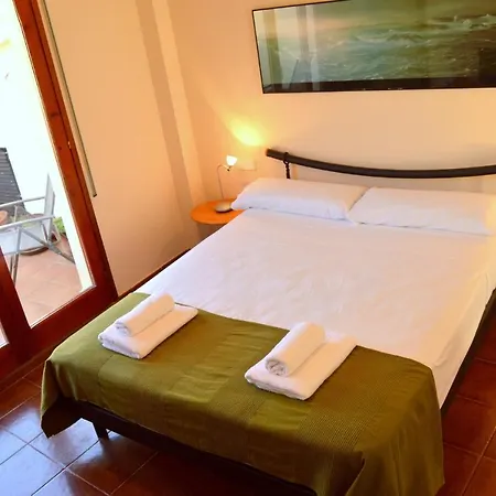 Casa Con Piscina En El Casco Historico Feriehus *