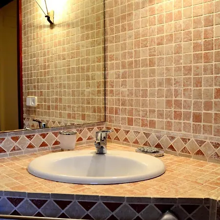 Casa Con Piscina En El Casco Historico