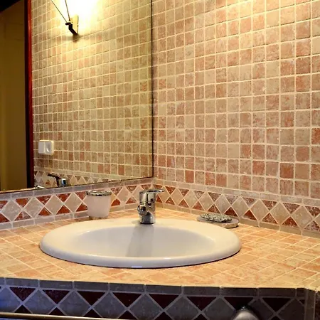 Casa Con Piscina En El Casco Historico
